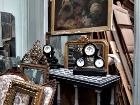 Antiquites Rodriguez Decoration-圣旺必去景点