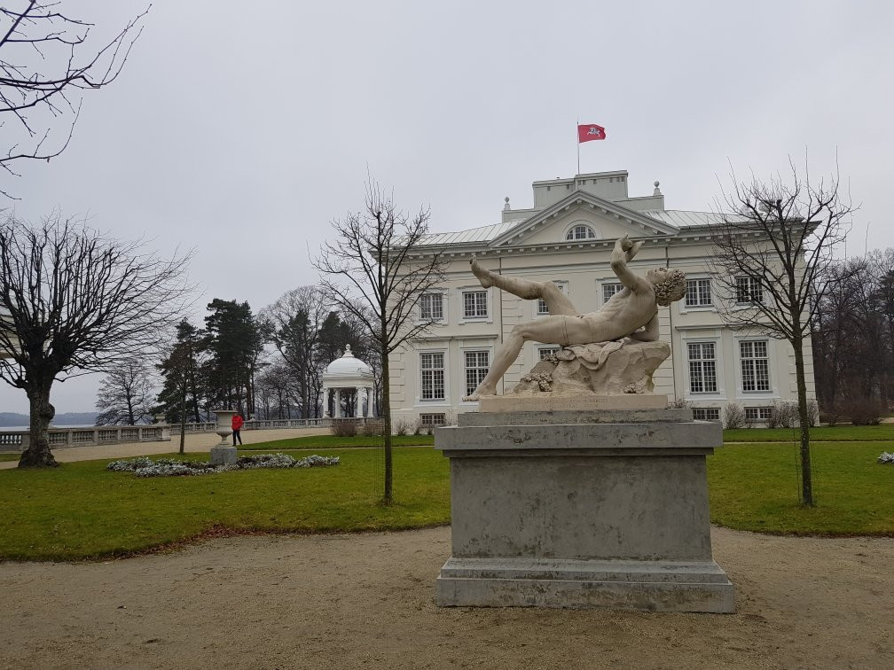 Užutrakis Manor Estate (The Tyszkiewicz Palace)景点图片