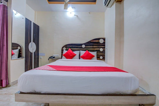 OYO 18873 Hotel Comfort主图