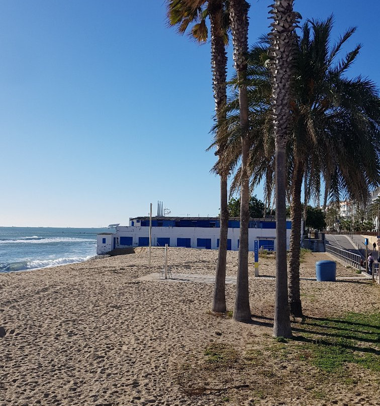 Platja del Cristall-巴达洛纳必去景点