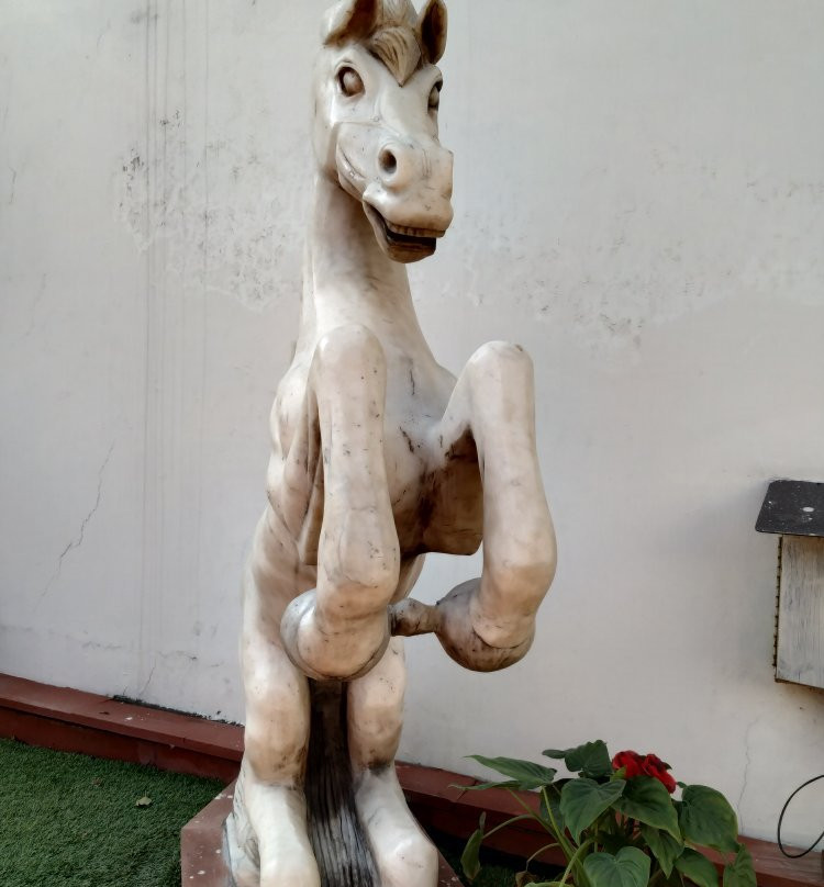 拉姆加堡酒店主图