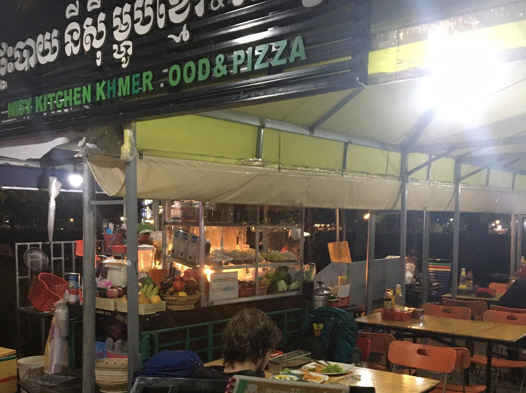 Nisy Kitchen Khmer Foods And Pizza主图