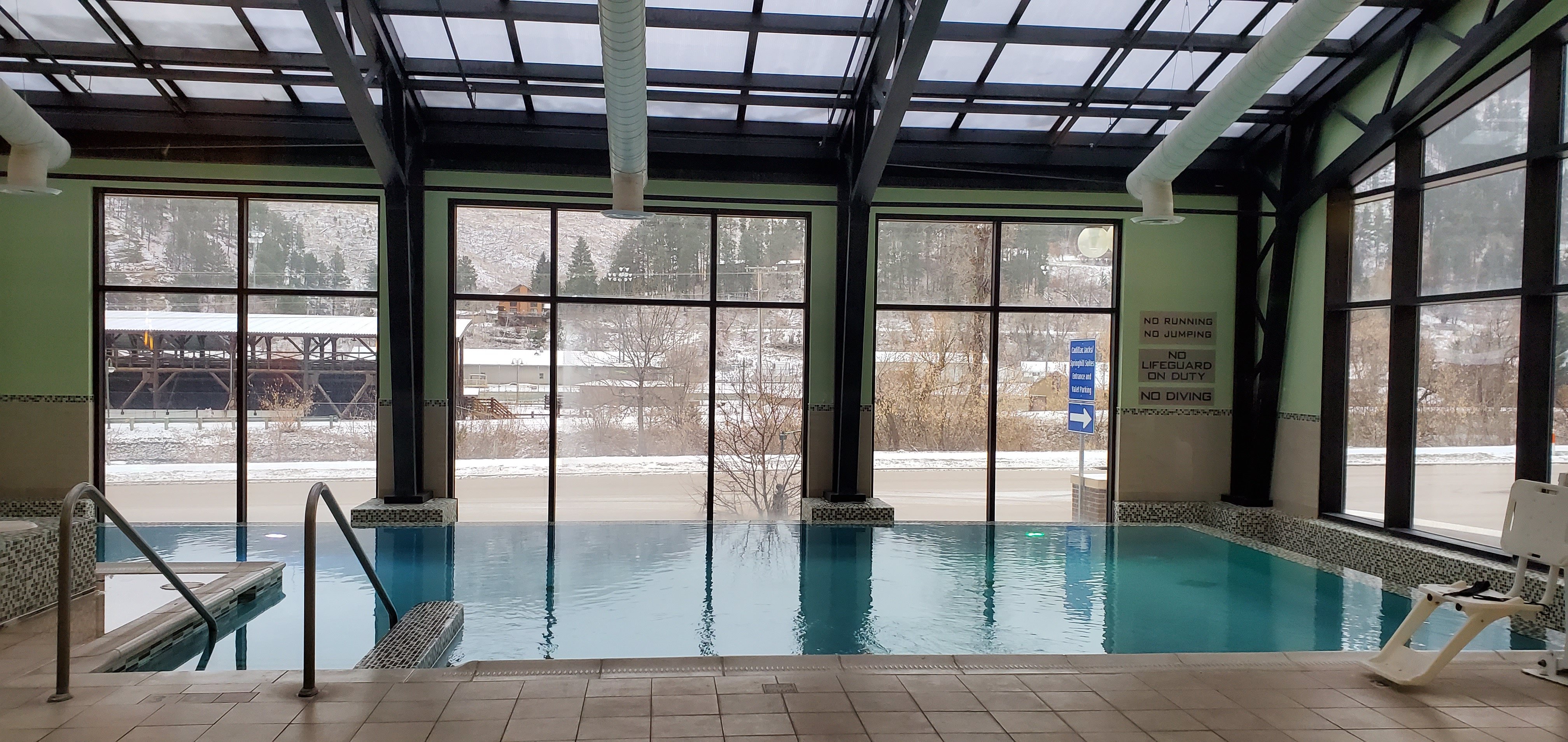 SpringHill Suites by Marriott Deadwood-泳池