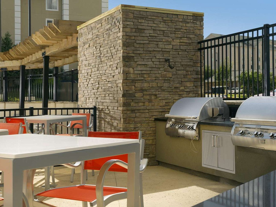 Hampton Inn By Hilton Hattiesburg主图