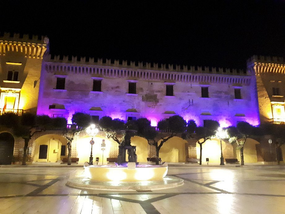 Palazzo ducale D'Ayala Valva
