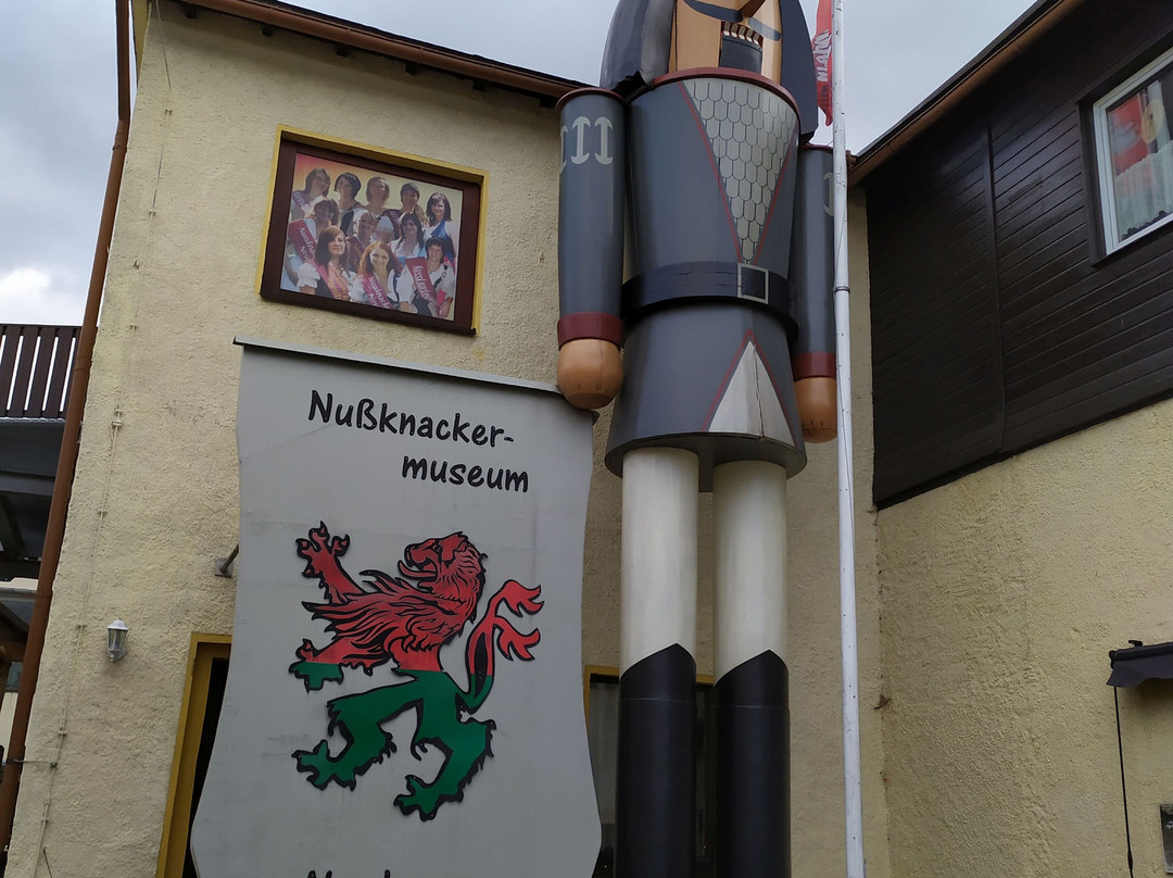 Nussknackermuseum-Neuhausen必去景点