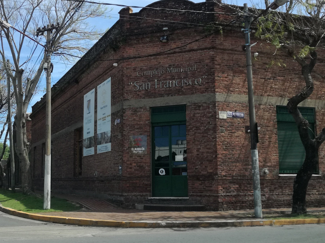 Complejo Municipal San Francisco-Berazategui必去景点