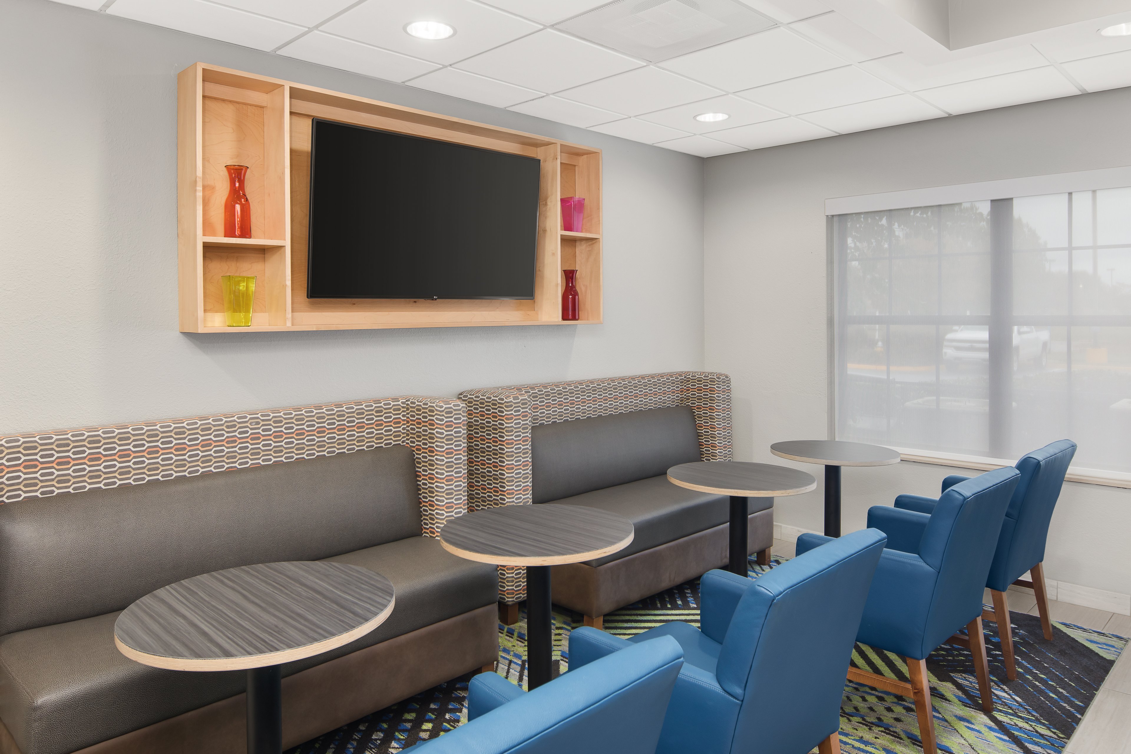 Holiday Inn Express & Suites Byron by IHG-官方