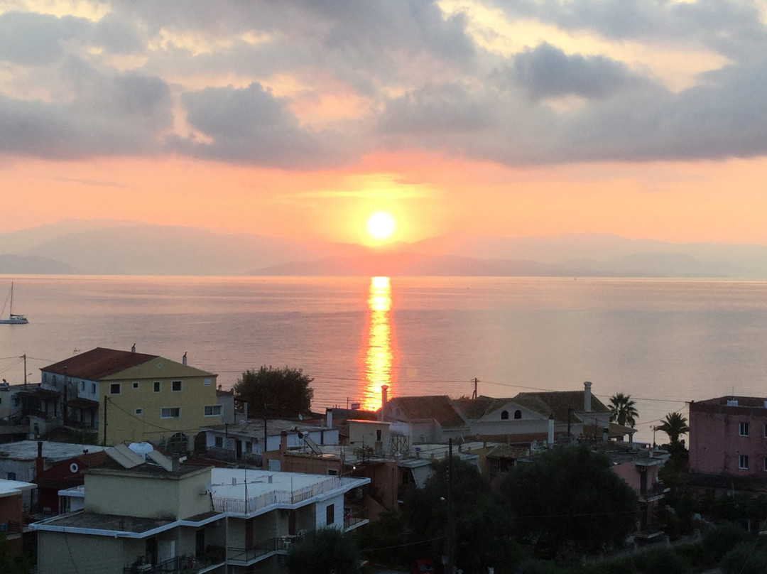 雅尼丝宾馆主图