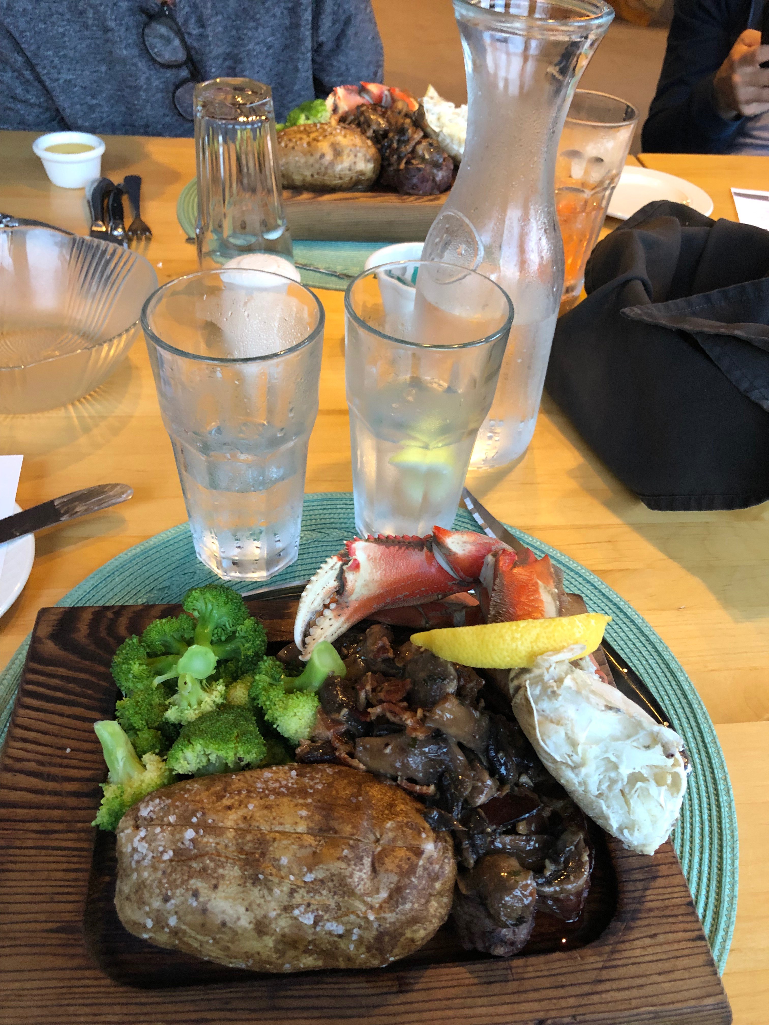 Glacier Bay Country Inn-餐饮