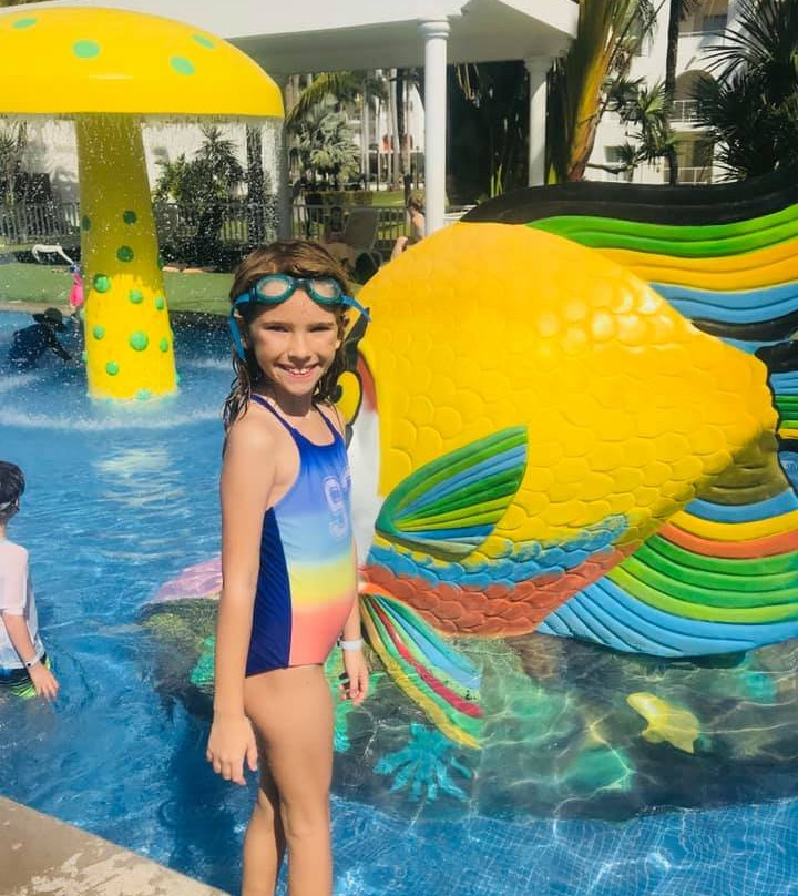 巴亚尔塔悦宜湾酒店主图