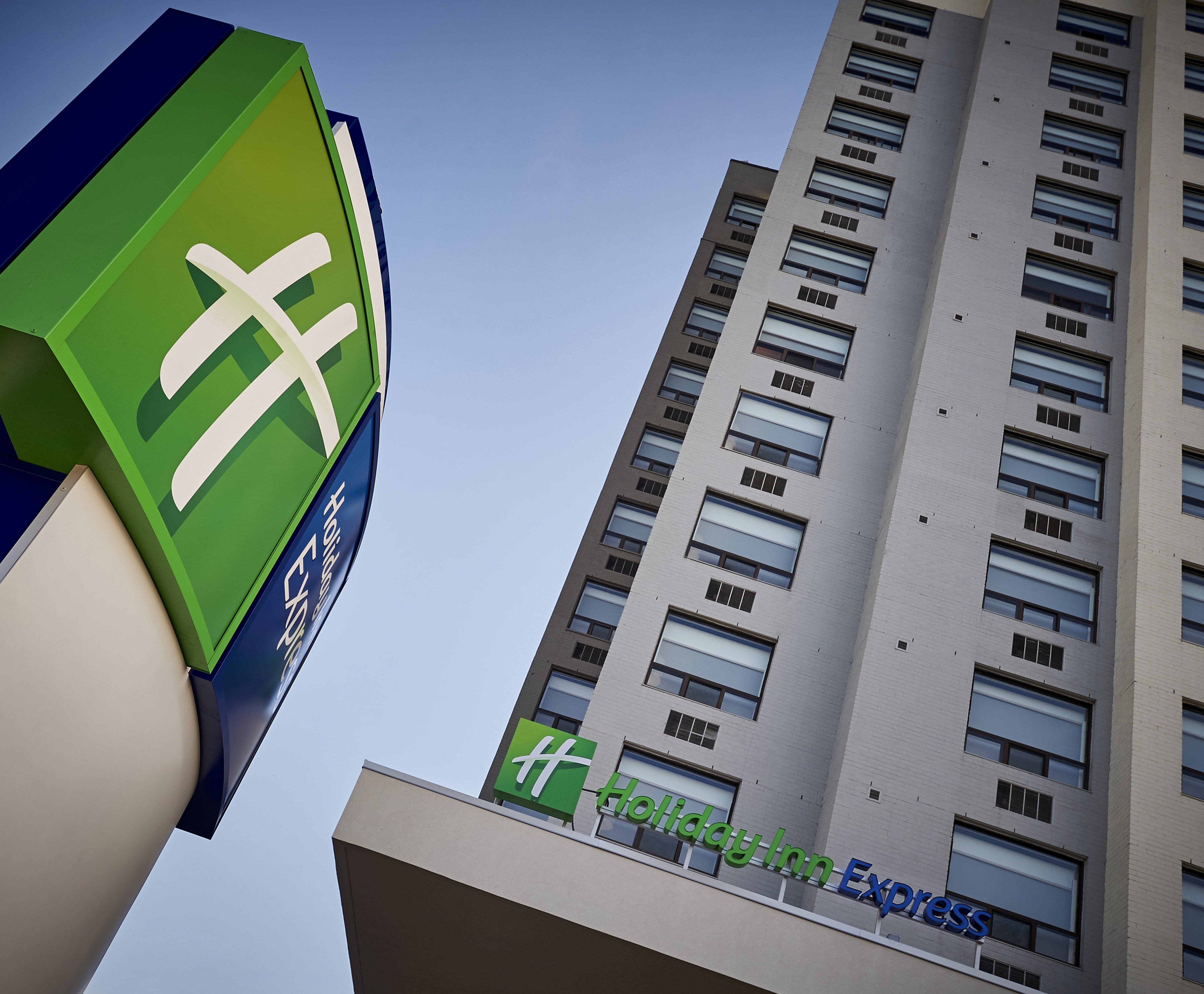 Holiday Inn Express Windsor Waterfront, an IHG Hotel-官方