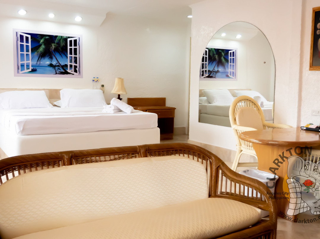 Clarkton Hotel主图