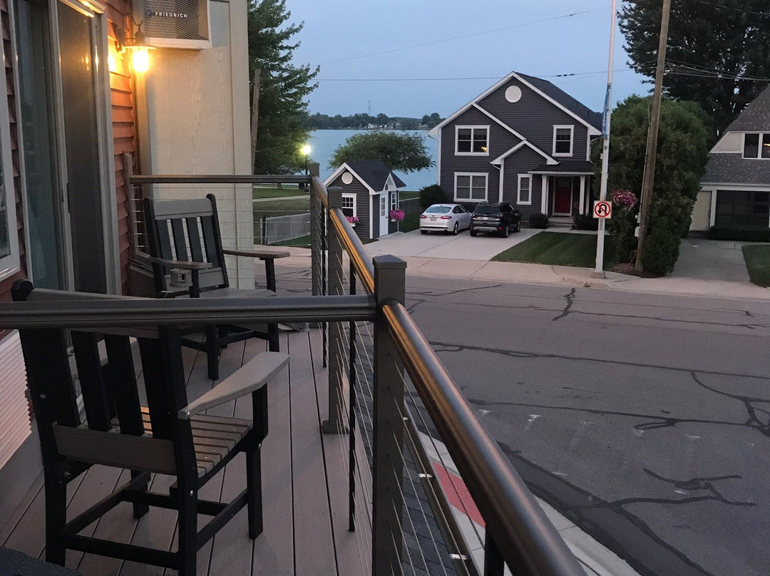 Inn on Water Street主图