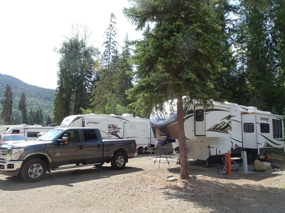 Wells Gray Golf Resort & RV Park主图