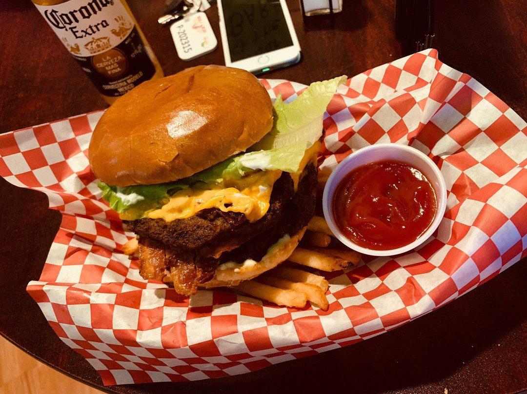 Fans Sports Bar and Grill