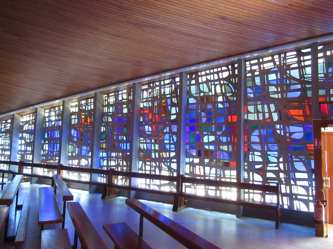 Eglise Notre Dame de l'Annonciation-Trois-Epis必去景点