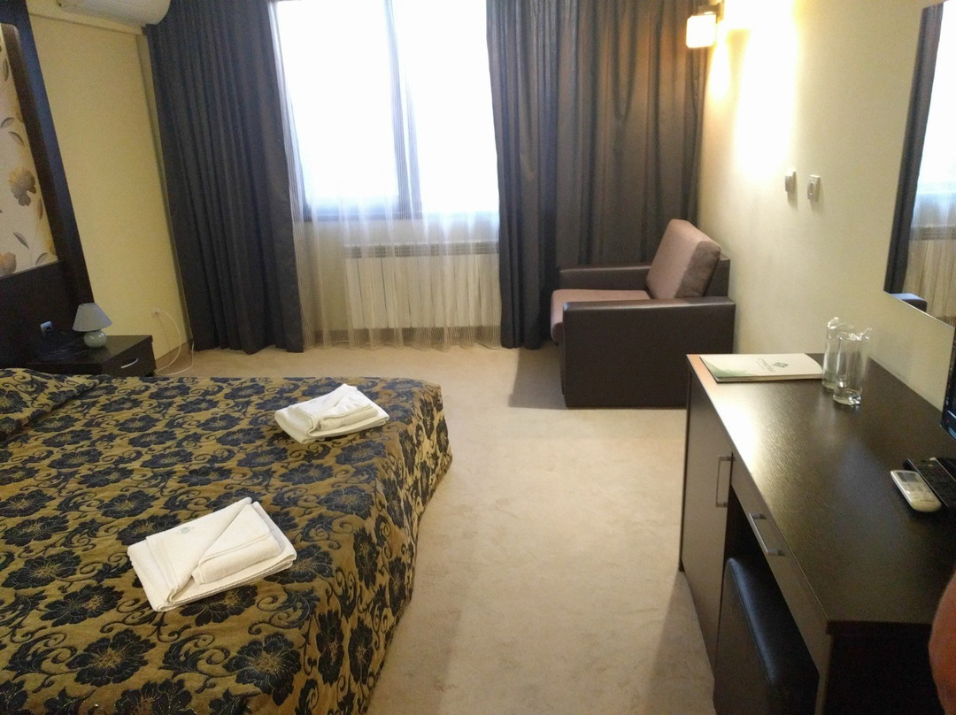 斯特拉特施公园酒店