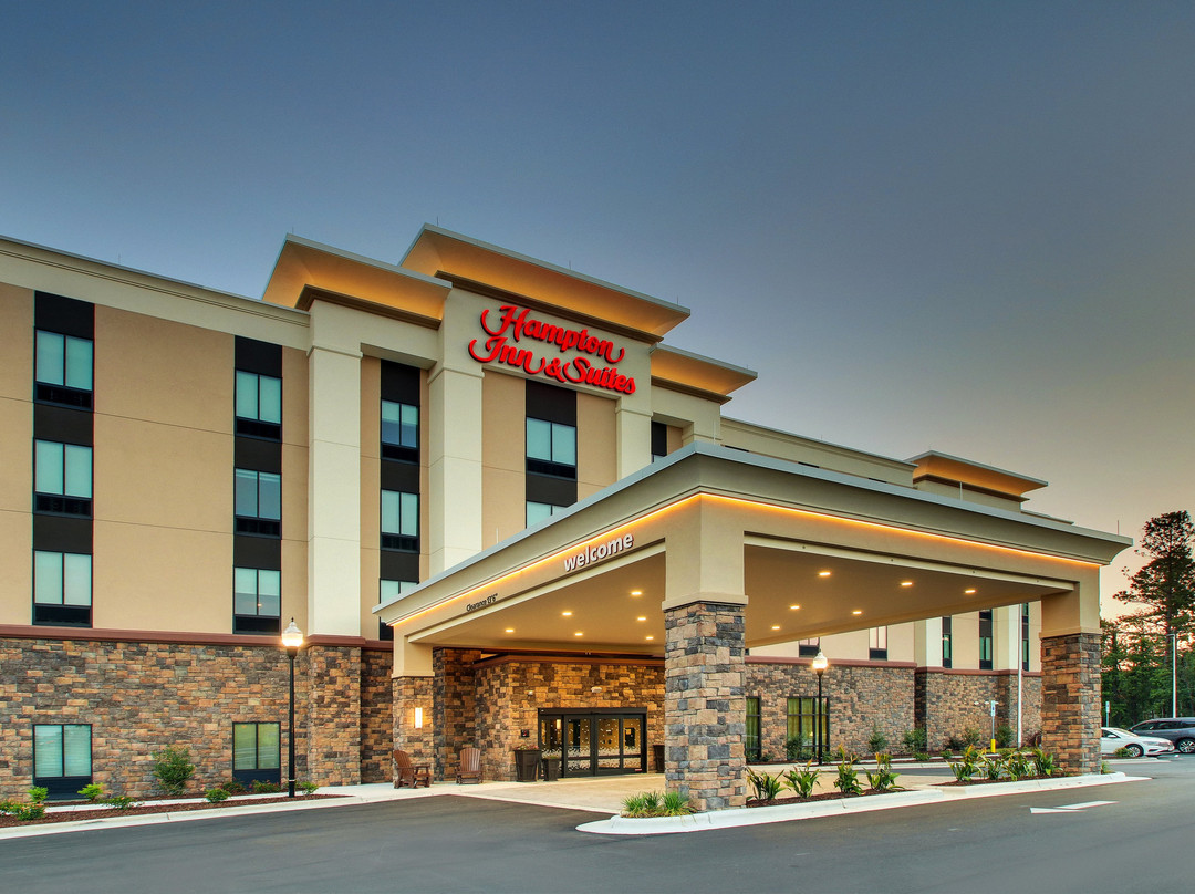 Hampton Inn & Suites Southport主图