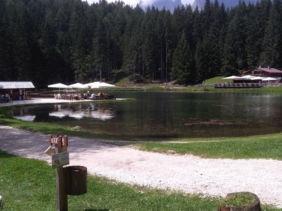 Lago Pianozes-科尔蒂纳丹佩佐必去景点