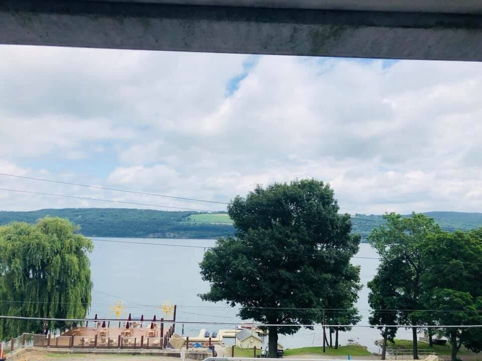 Anchor Inn And Marina主图