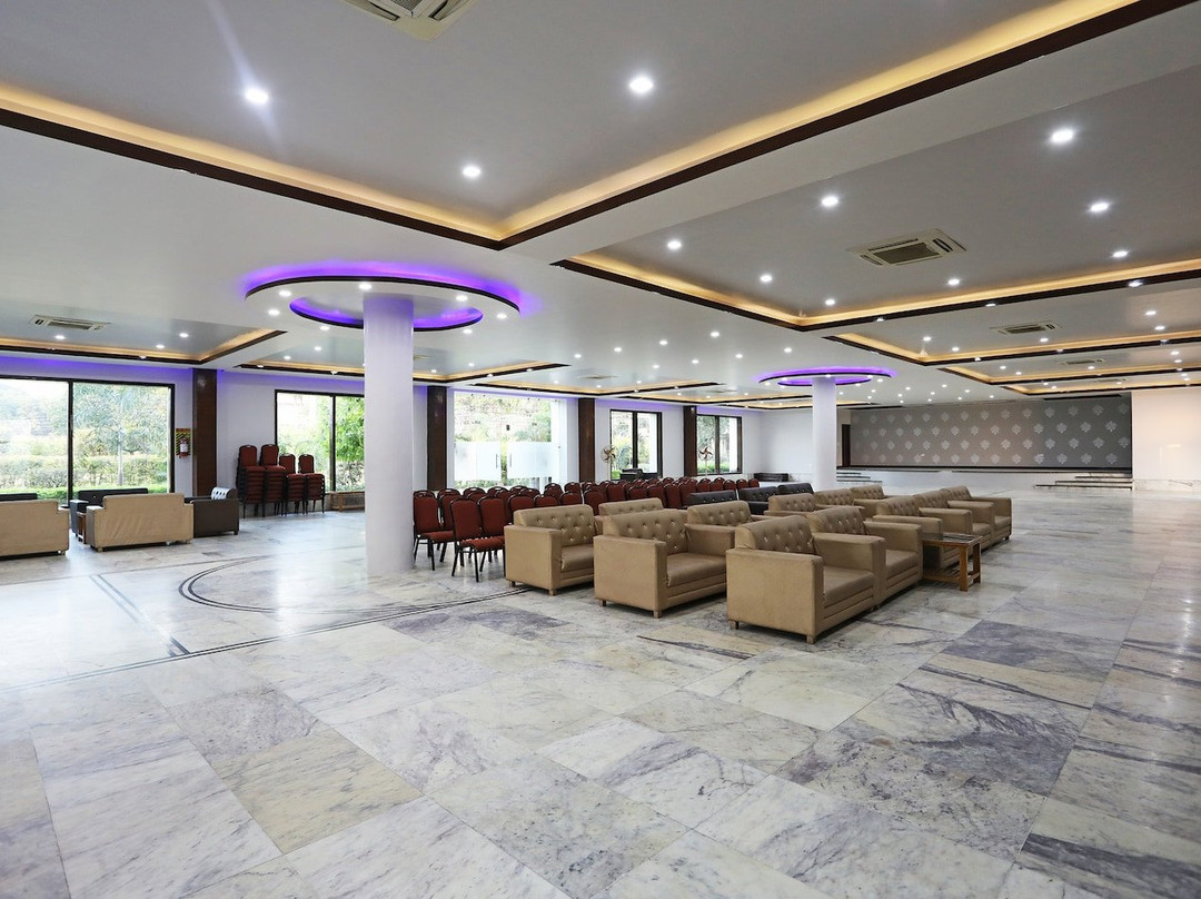 OYO 2855 Hotel Sanskriti Greens主图