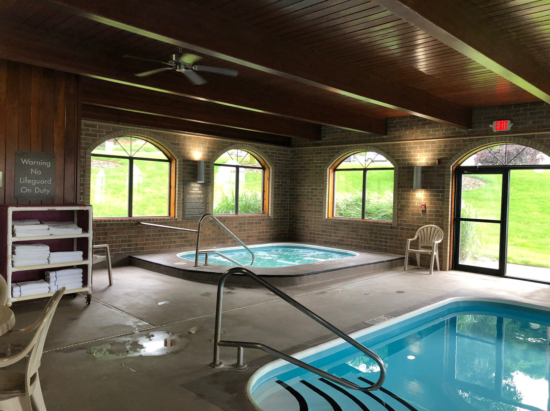 Comfort Inn Millersburg主图