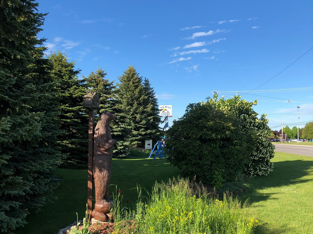 Big Bear Lodge主图