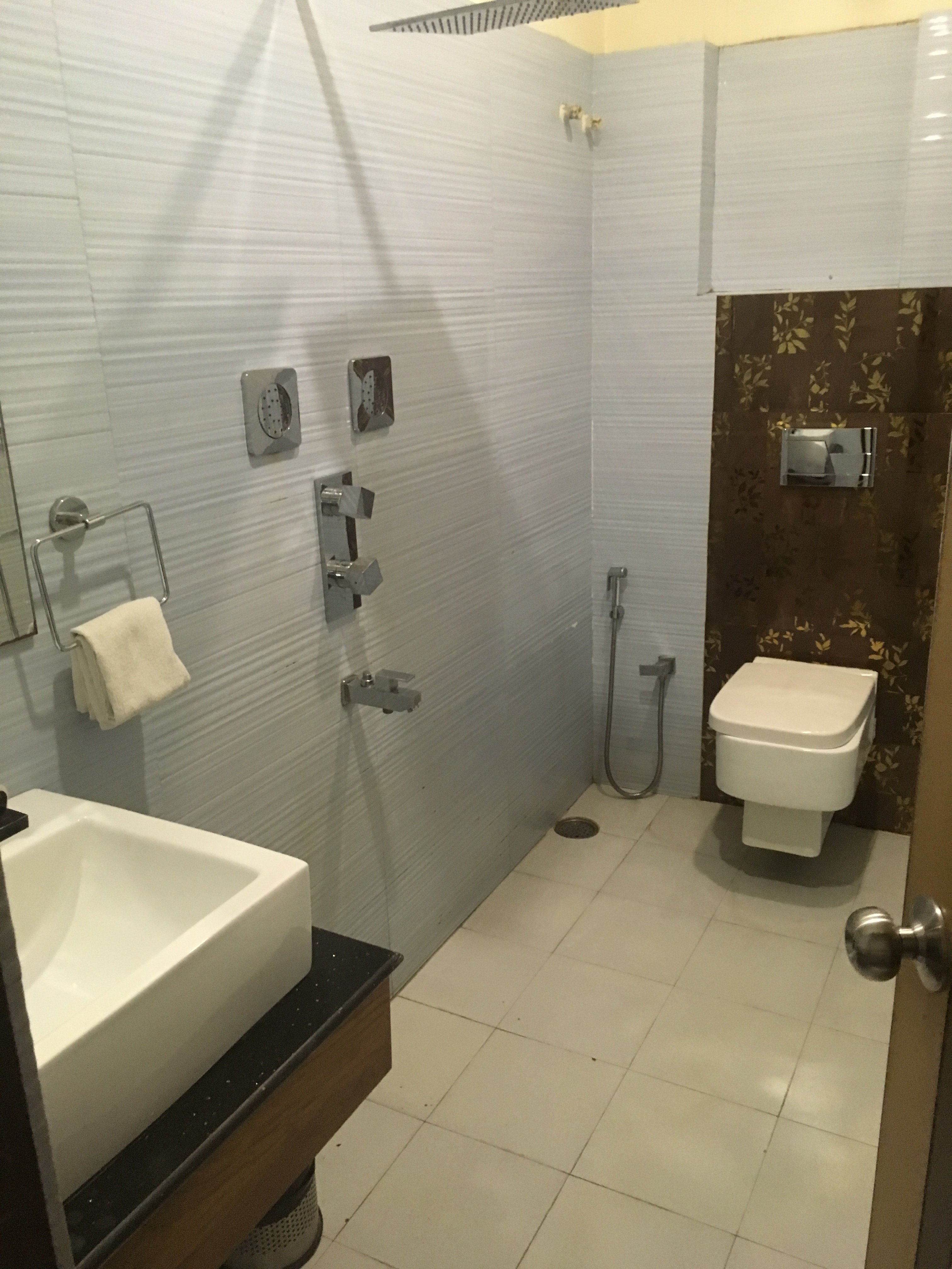Hotel Sonar Tori Agartala-浴室
