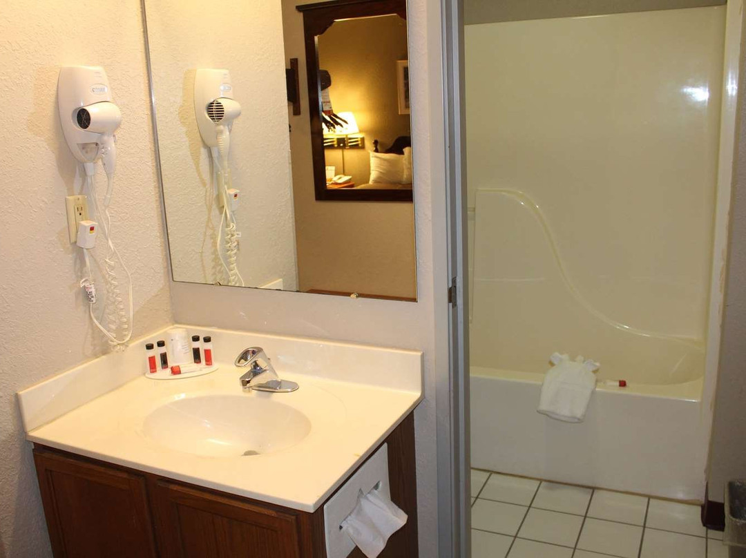 瓦尔帕莱索速8酒店主图