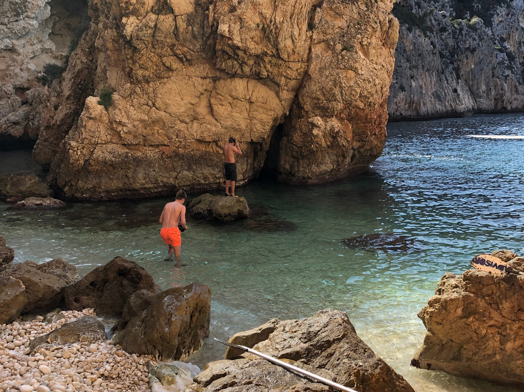Playa La Granadella景点图片