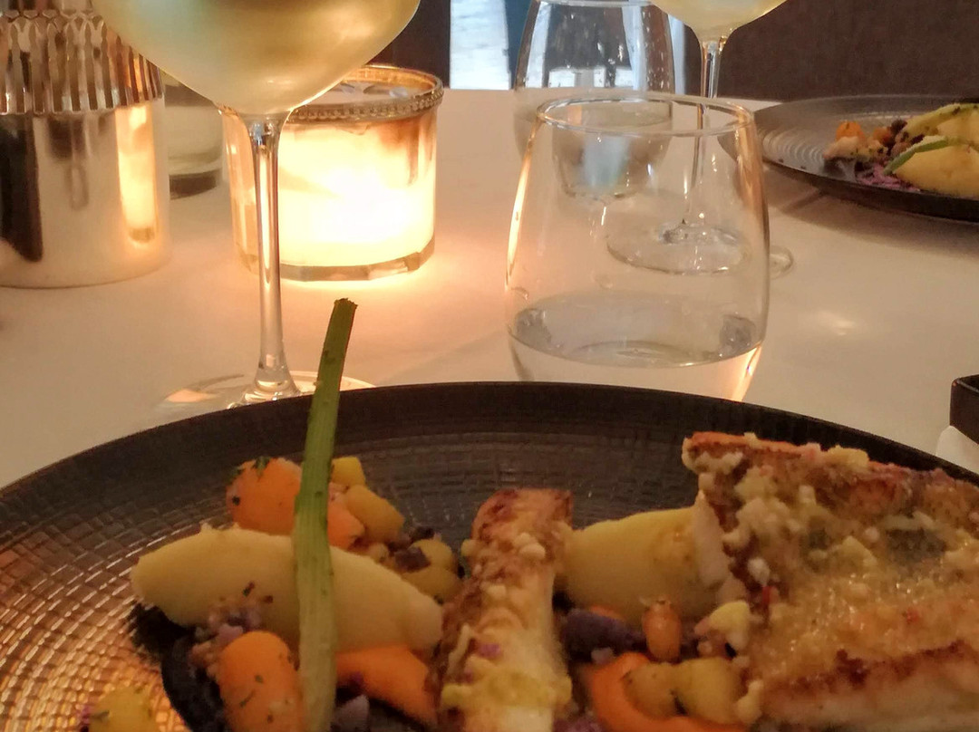 里瓦奇酒店主图