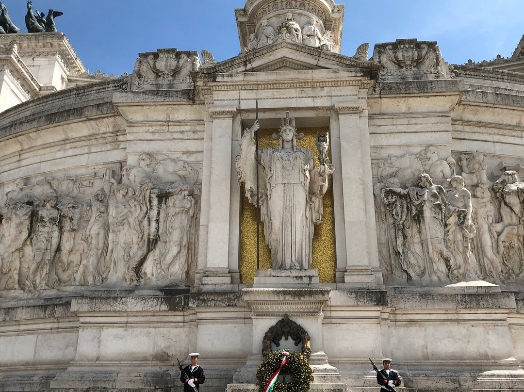 维克多伊曼纽二世纪念碑景点图片