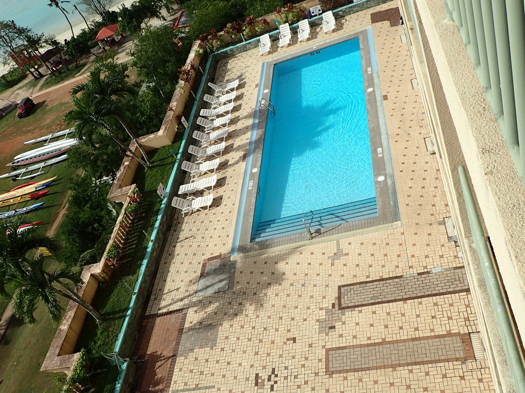 关岛假日Spa度假酒店主图