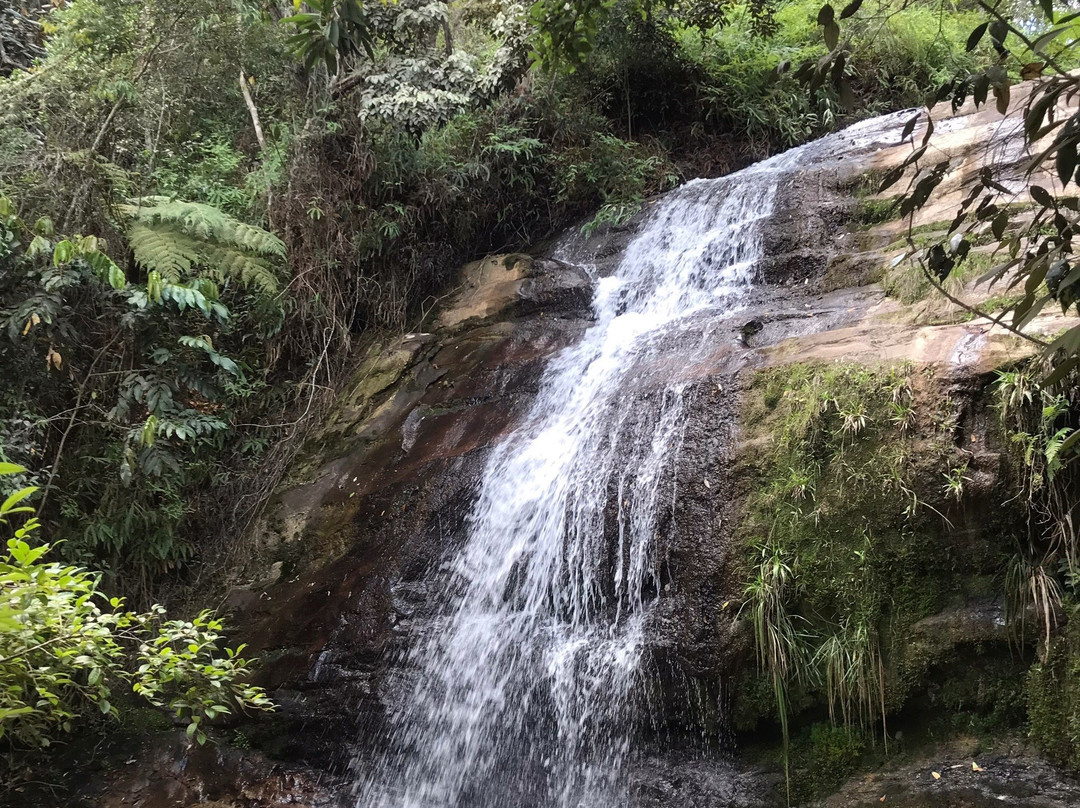 Valentine's Waterfall景点图片