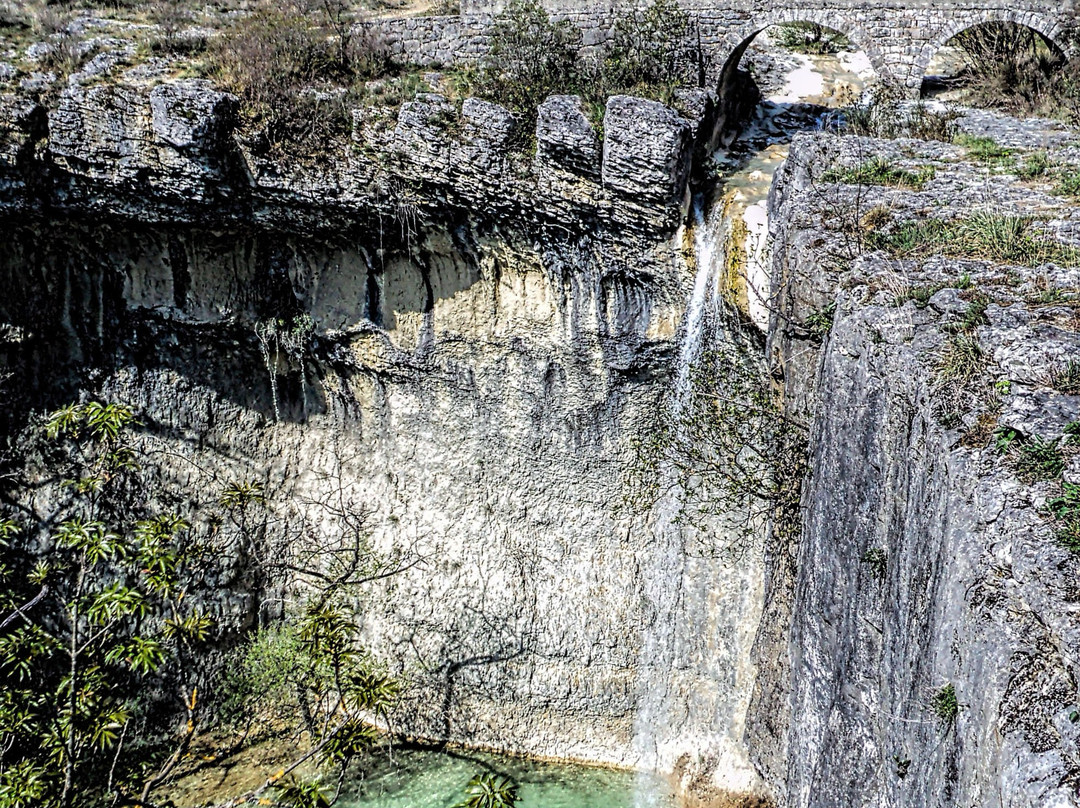 Sopot Waterfall-Gracisce必去景点