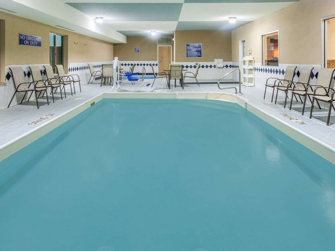 Baymont by Wyndham South Haven主图