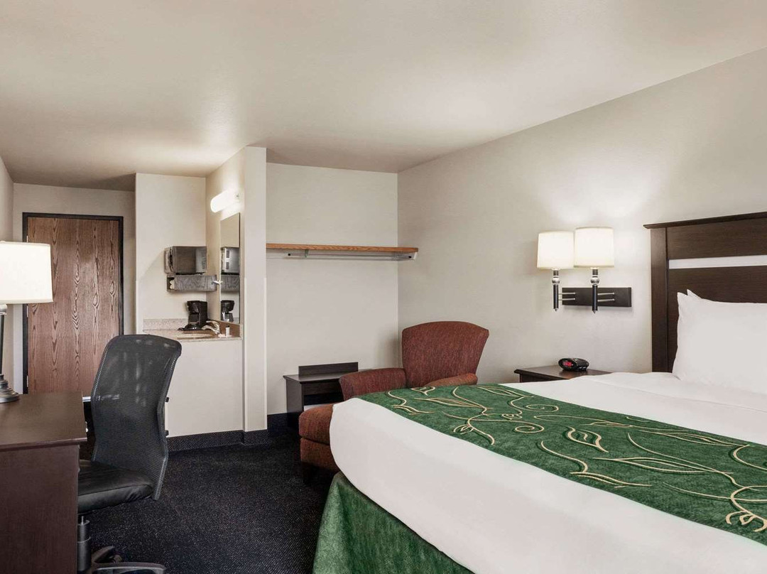 Travelodge by Wyndham McAlester主图