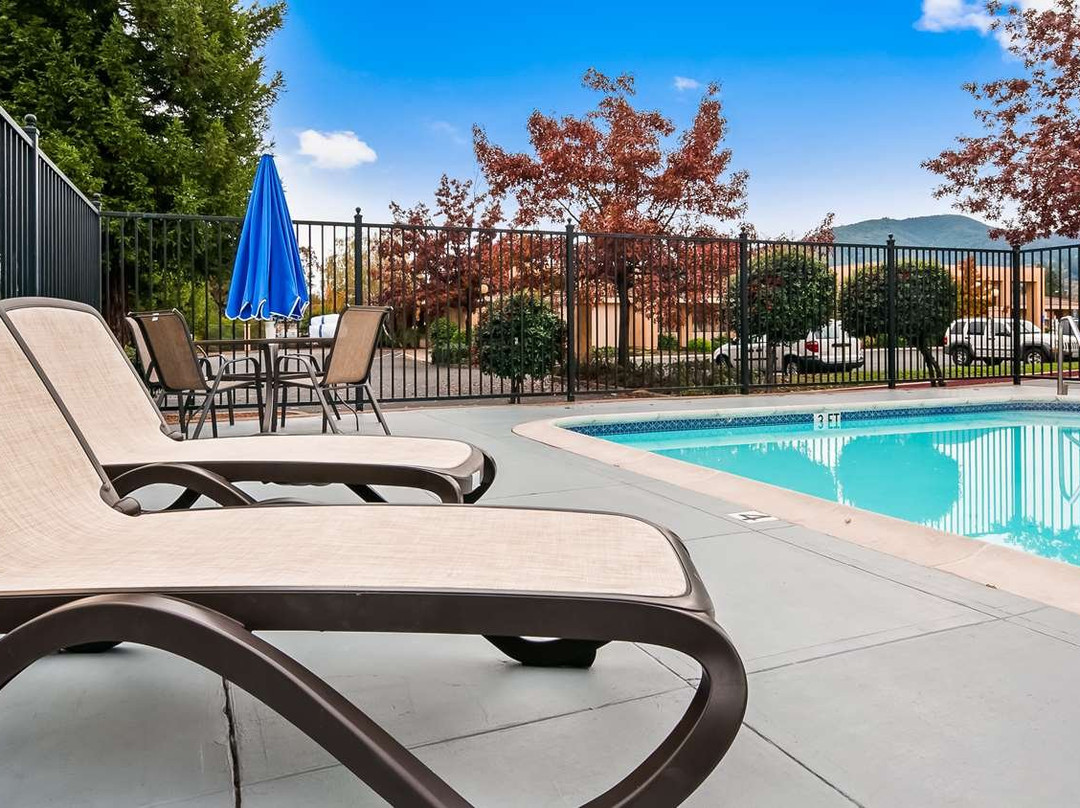 Best Western Orchard Inn主图