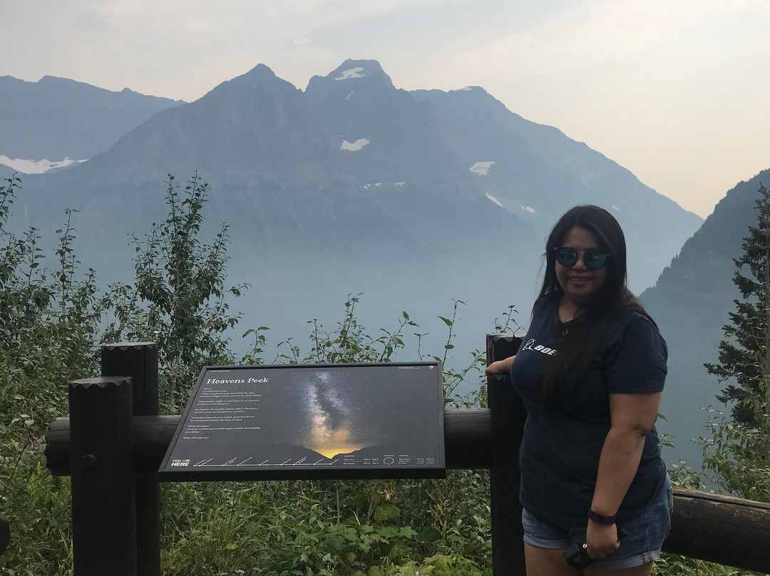 Glacier National Park Sun Tours景点图片
