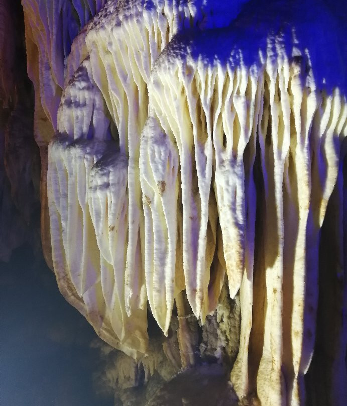 玉溪溶洞景点图片
