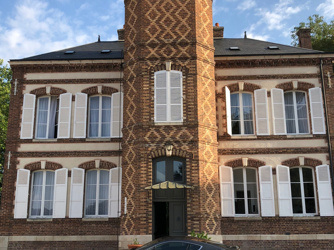 Château de Montabert主图