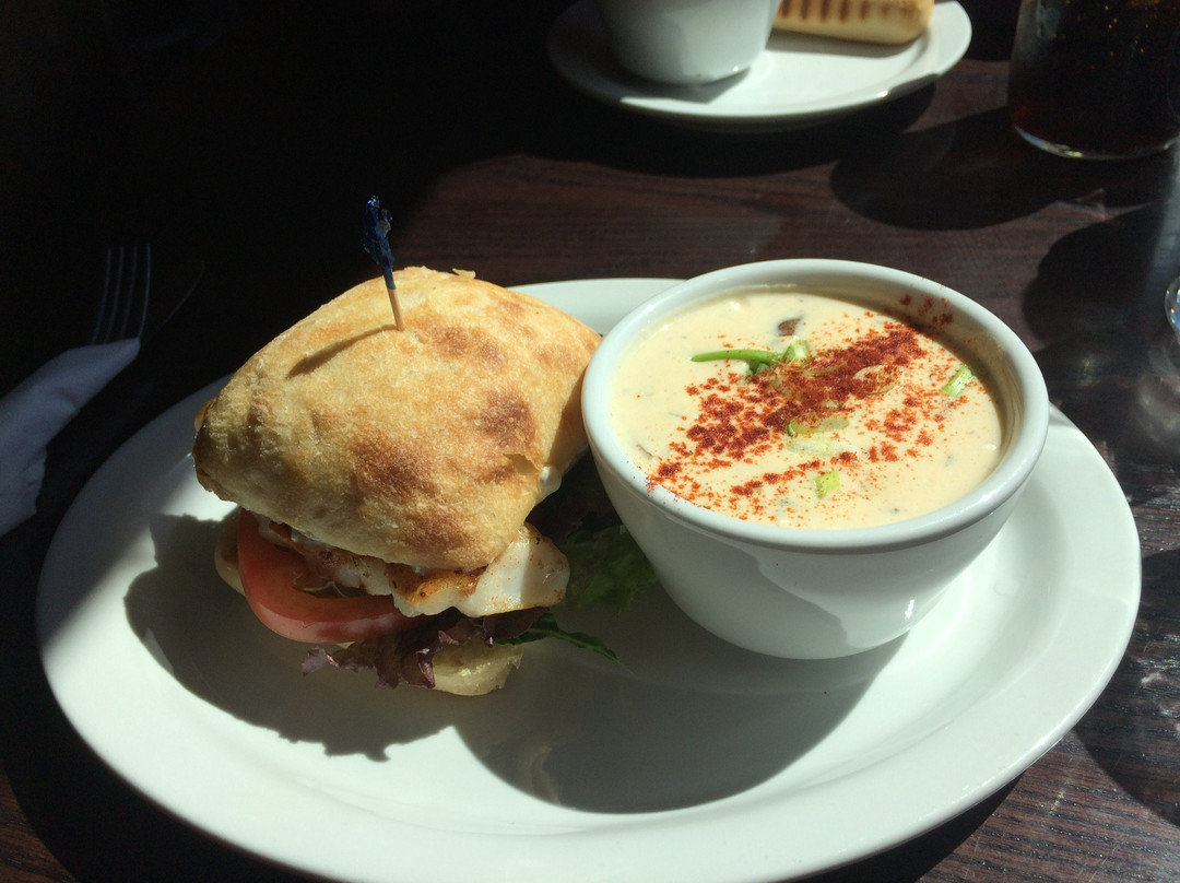 Seldovia Boardwalk Hotel主图