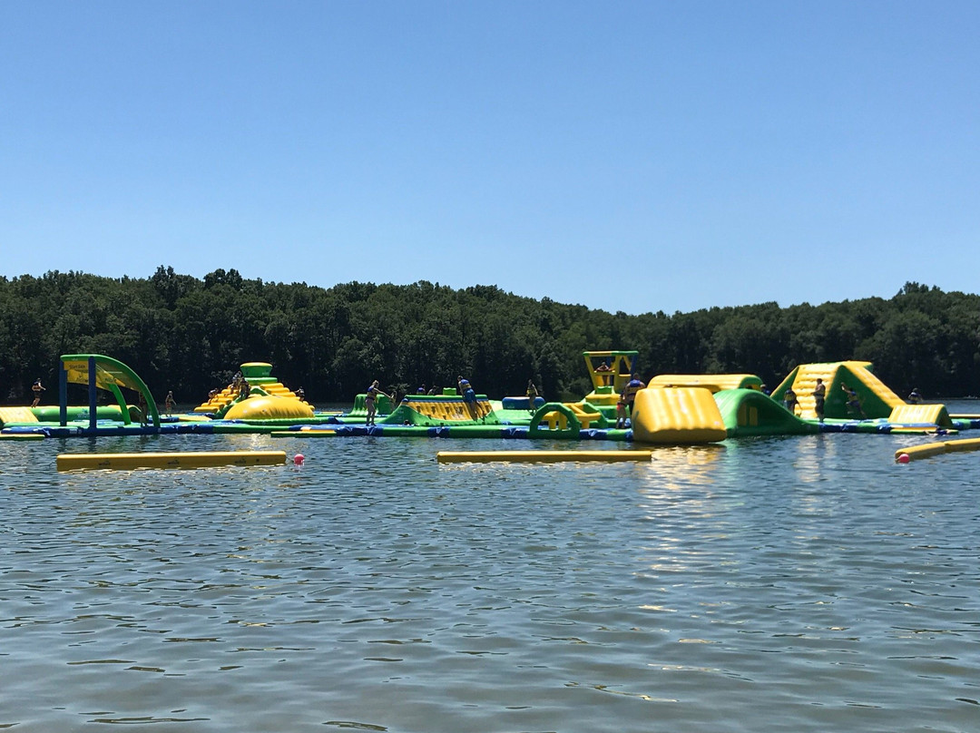 WhoaZone-Holly必去景点