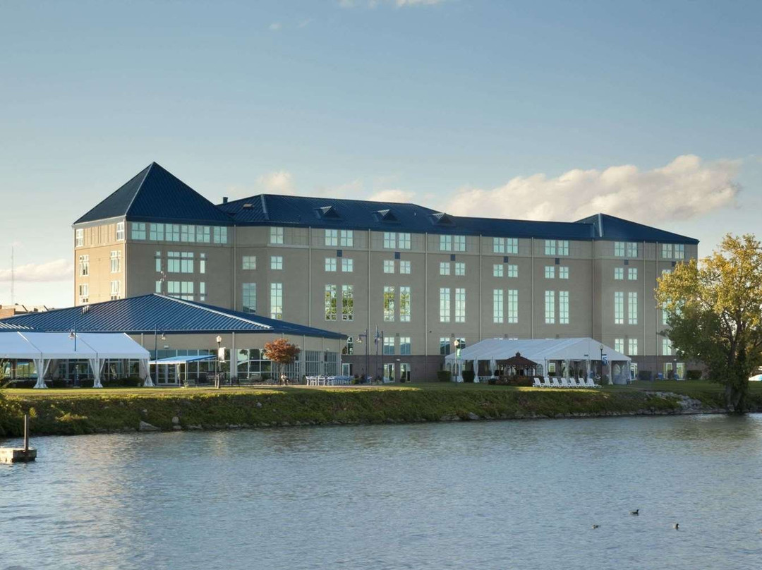 日内瓦湖畔华美达酒店主图