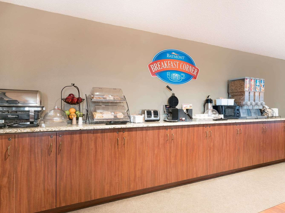 Baymont by Wyndham Marshfield主图