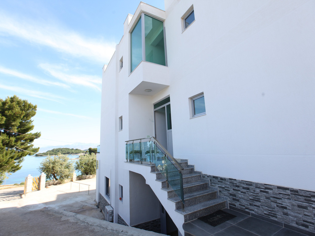Esmerald Hotel