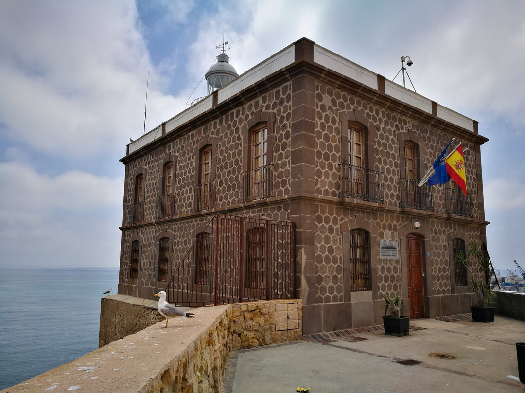 Faro de Melilla La Vieja景点图片