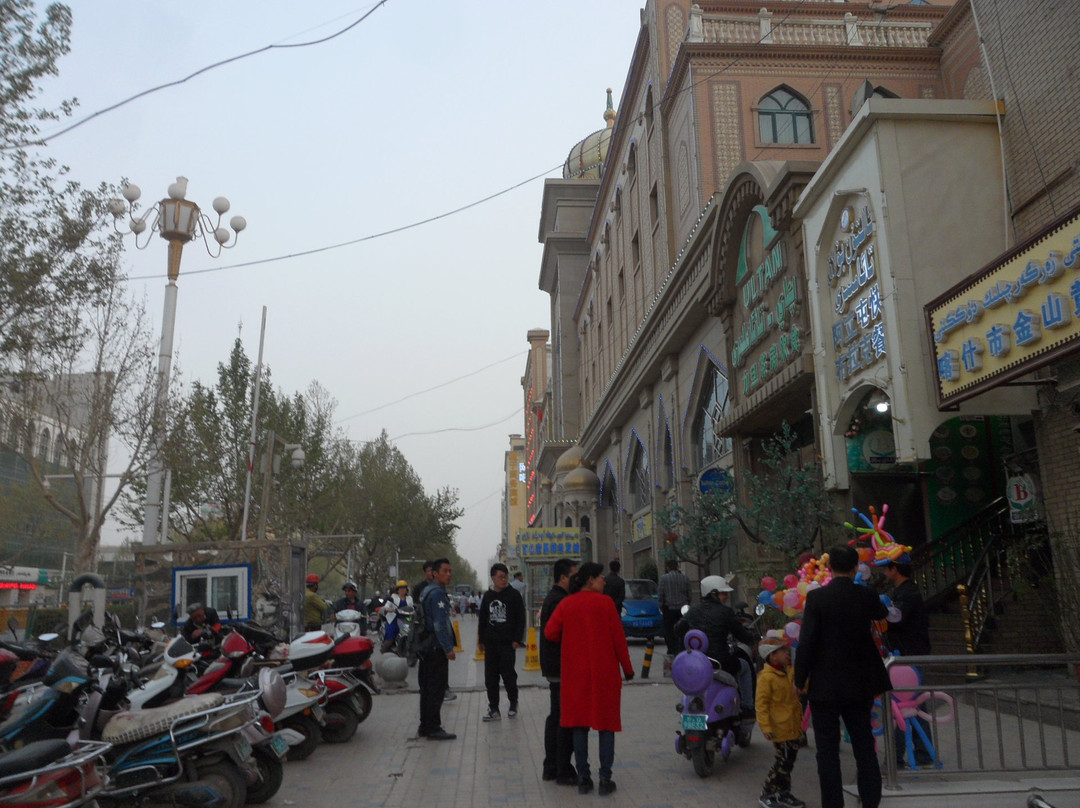 努尔兰大饭店主图