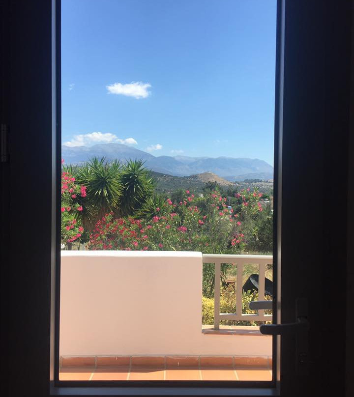 Ambeliotissa Apartments主图